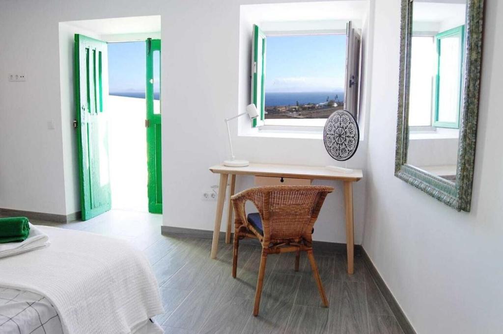 Typical Canarian House With Fabulous Sea Views Tías Buitenkant foto