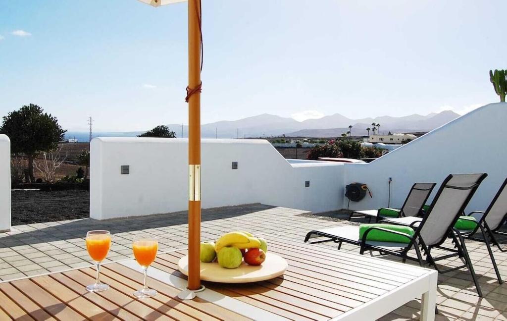 Typical Canarian House With Fabulous Sea Views Tías Buitenkant foto